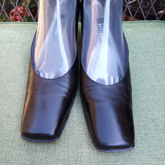 Stuart Weitzman Black Leather Square Toe Chunky Heel Pump. - Picture 10 of 12